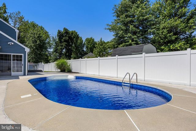 20 ROSE CT, Mount Laurel, NJ 08054