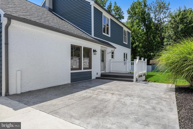 20 ROSE CT, Mount Laurel, NJ 08054