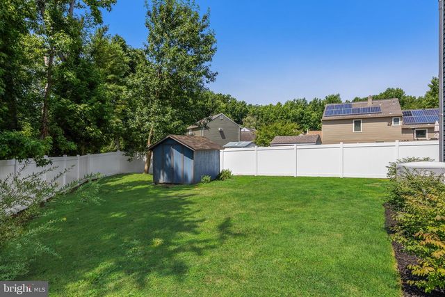 20 ROSE CT, Mount Laurel, NJ 08054