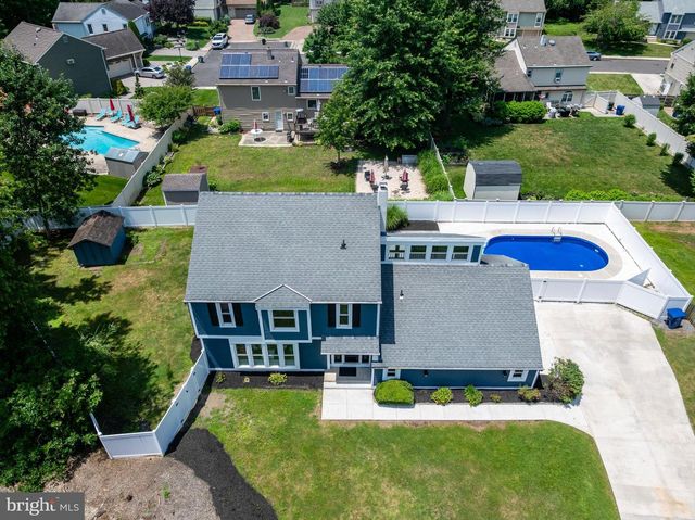 20 ROSE CT, Mount Laurel, NJ 08054
