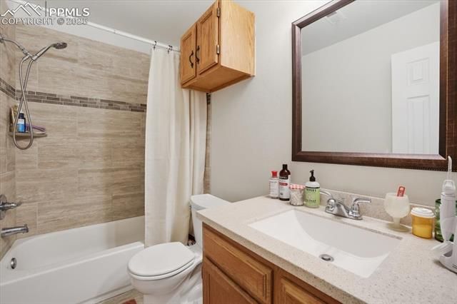 2245 Split Rock Drive, Colorado Springs, CO 80919