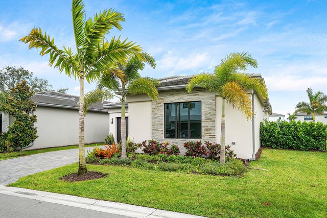 8252 Crystal Downs Avenue, Boca Raton, FL 33434