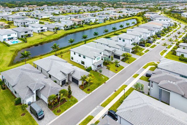 8252 Crystal Downs Avenue, Boca Raton, FL 33434