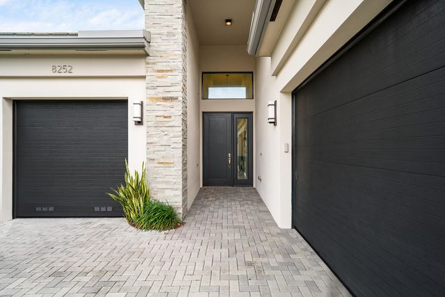 8252 Crystal Downs Avenue, Boca Raton, FL 33434