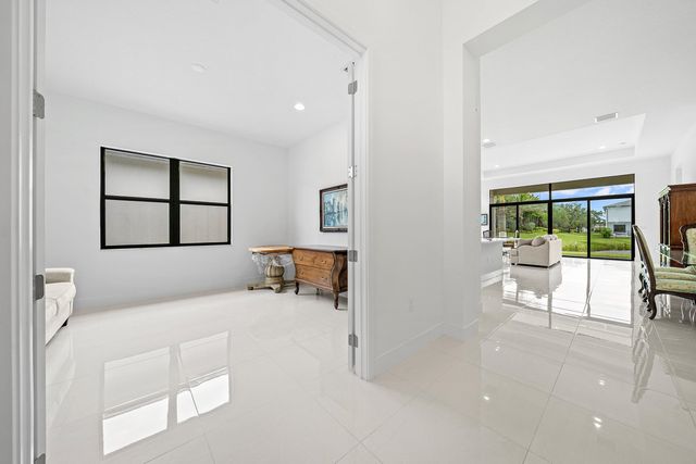 8252 Crystal Downs Avenue, Boca Raton, FL 33434