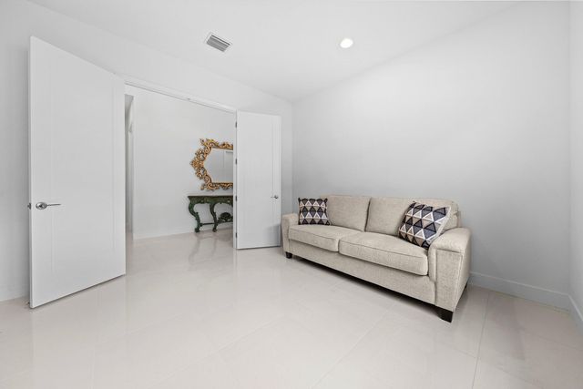 8252 Crystal Downs Avenue, Boca Raton, FL 33434
