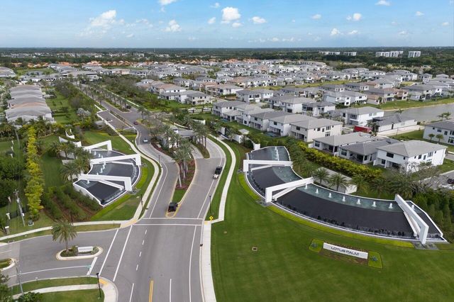 8252 Crystal Downs Avenue, Boca Raton, FL 33434