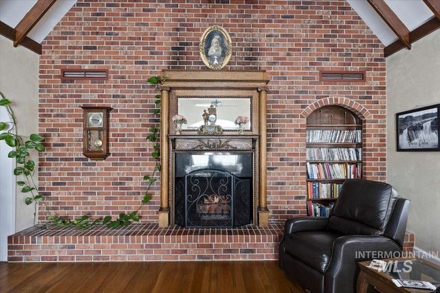 102 Fillmore Street, Twin Falls, ID 83301