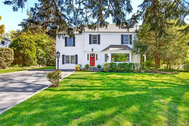 34 Longridge Road, Manhasset, NY 11030