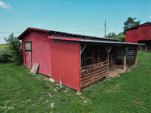 475 Doc Hawkins Road, Greeneville, TN 37745