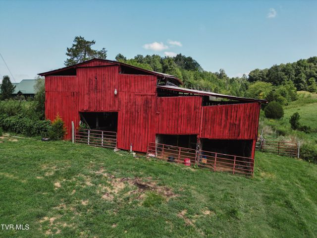 475 Doc Hawkins Road, Greeneville, TN 37745