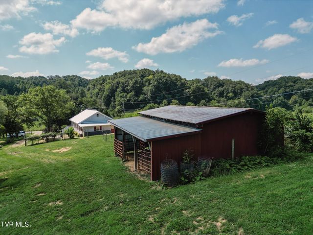 475 Doc Hawkins Road, Greeneville, TN 37745