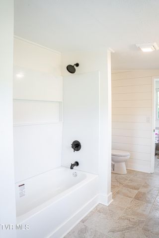 475 Doc Hawkins Road, Greeneville, TN 37745