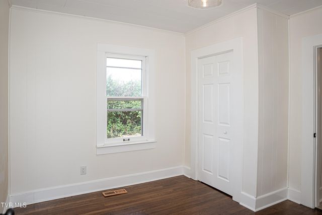 475 Doc Hawkins Road, Greeneville, TN 37745