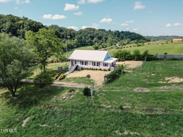 475 Doc Hawkins Road, Greeneville, TN 37745
