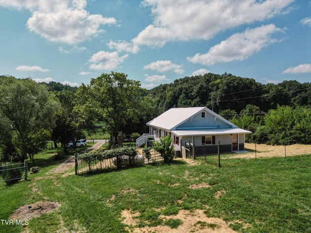 475 Doc Hawkins Road, Greeneville, TN 37745