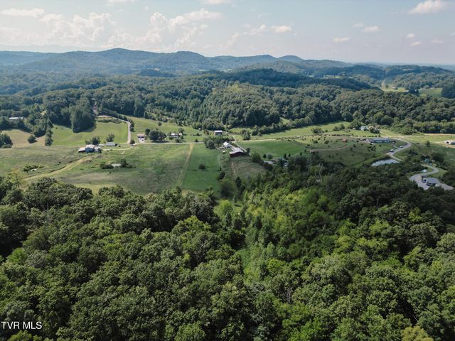 475 Doc Hawkins Road, Greeneville, TN 37745