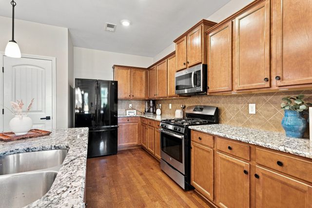 3022 Alan Dr, Spring Hill, TN 37174