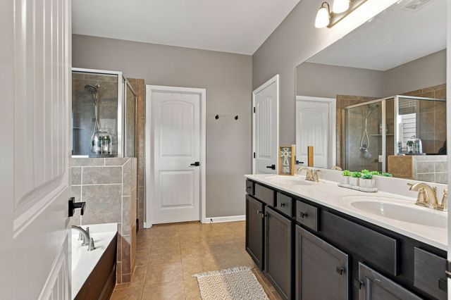 3022 Alan Dr, Spring Hill, TN 37174