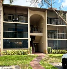 203 Foxtail Drive F1, Greenacres, FL 33415