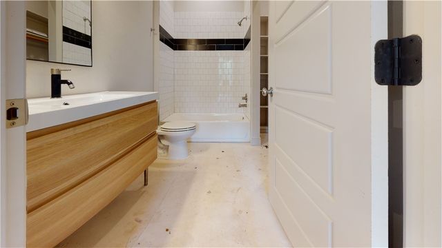 305 West 27th Street 223, Bryan, TX 77803