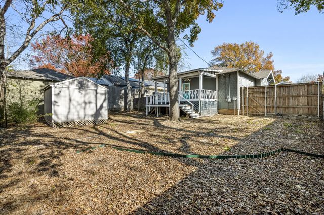 1800 Virginia Place, Fort Worth, TX 76107