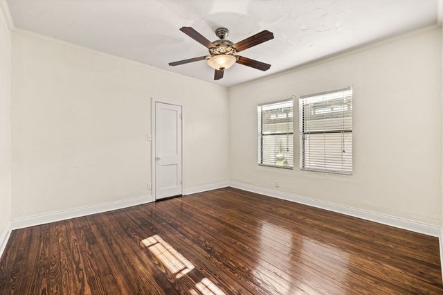 1800 Virginia Place, Fort Worth, TX 76107