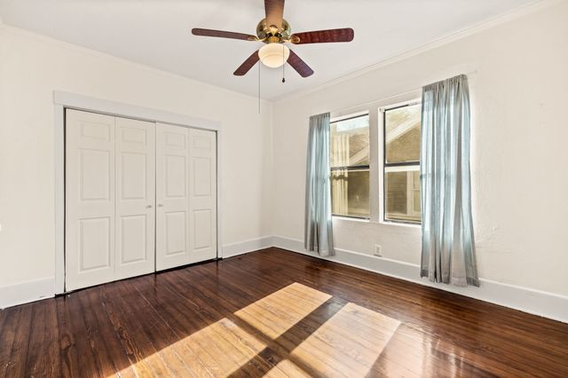 1800 Virginia Place, Fort Worth, TX 76107