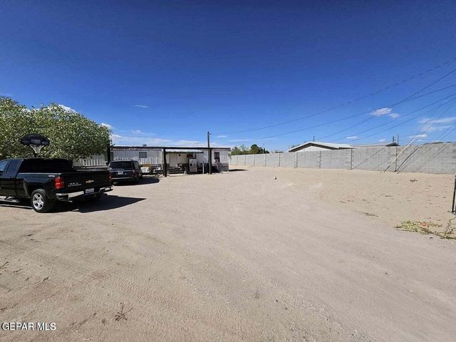 131 Oil Mill Drive, Tornillo, TX 79853