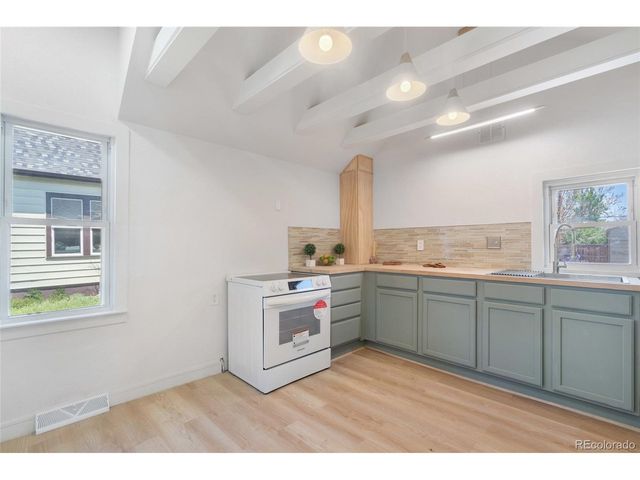 4636 Leaf Ct, Denver, CO 80216