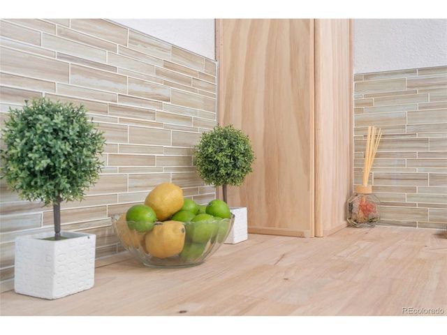 4636 Leaf Ct, Denver, CO 80216