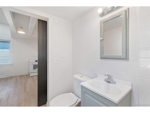 4636 Leaf Ct, Denver, CO 80216