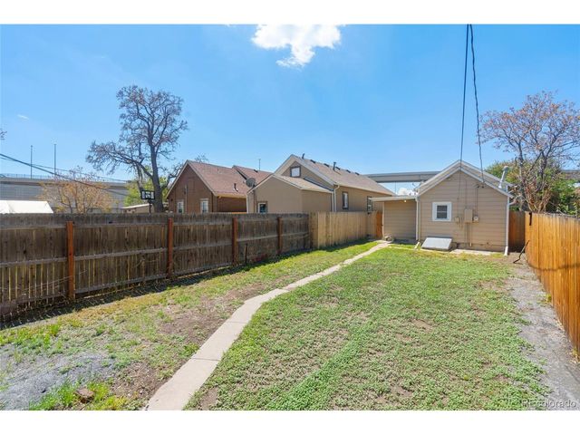 4636 Leaf Ct, Denver, CO 80216