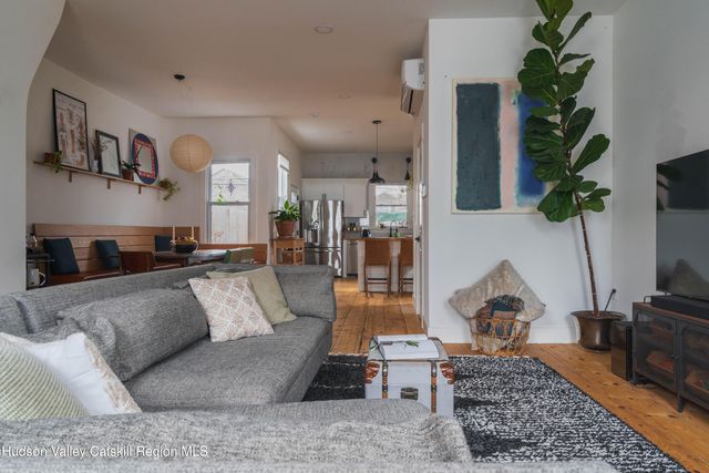 517 State Street, Hudson, NY 12534