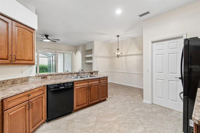 5306 WATERLEAF COURT, Valrico, FL 33596