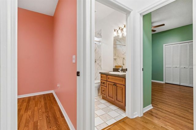 5306 WATERLEAF COURT, Valrico, FL 33596