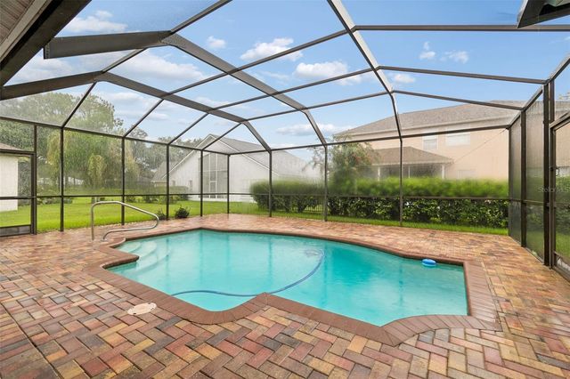 5306 WATERLEAF COURT, Valrico, FL 33596