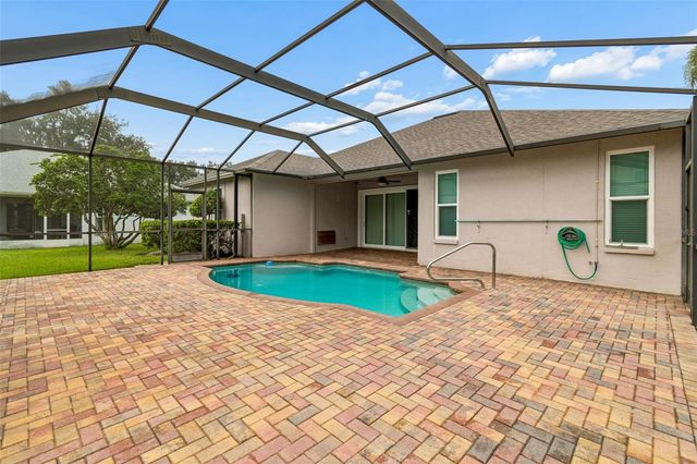 5306 WATERLEAF COURT, Valrico, FL 33596