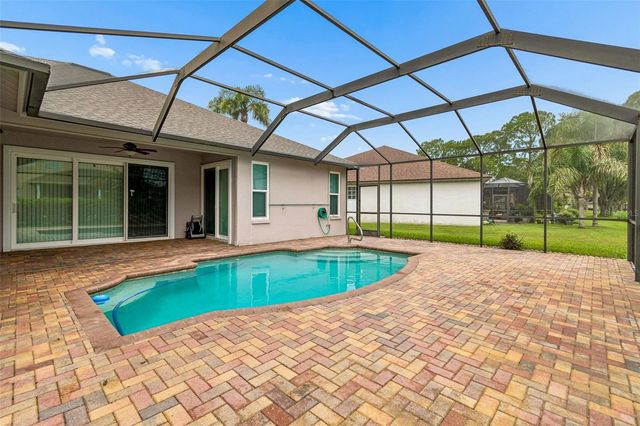 5306 WATERLEAF COURT, Valrico, FL 33596