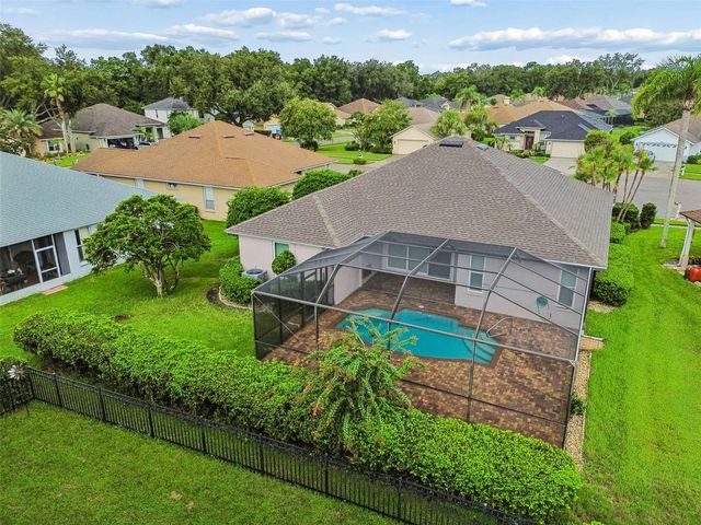 5306 WATERLEAF COURT, Valrico, FL 33596