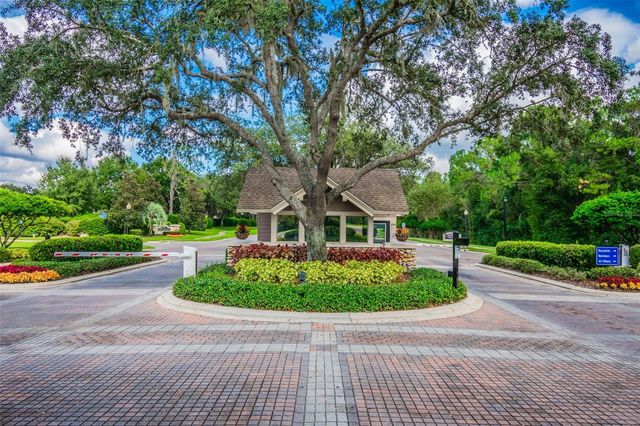 5306 WATERLEAF COURT, Valrico, FL 33596