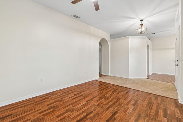 5306 WATERLEAF COURT, Valrico, FL 33596
