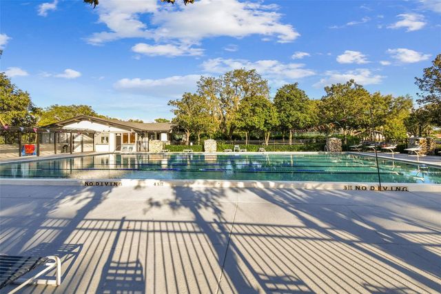 5306 WATERLEAF COURT, Valrico, FL 33596