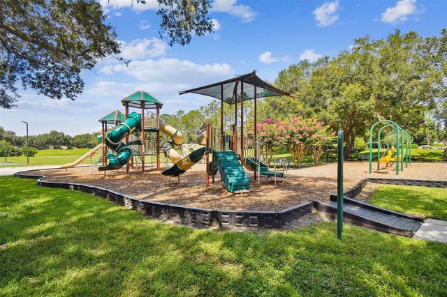 5306 WATERLEAF COURT, Valrico, FL 33596