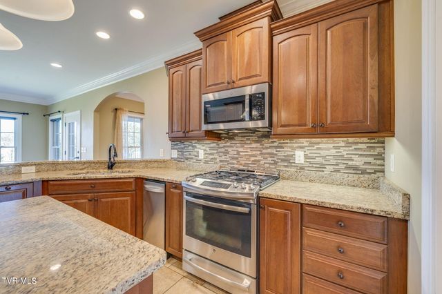 140 Sugarcane Lane, Blountville, TN 37617