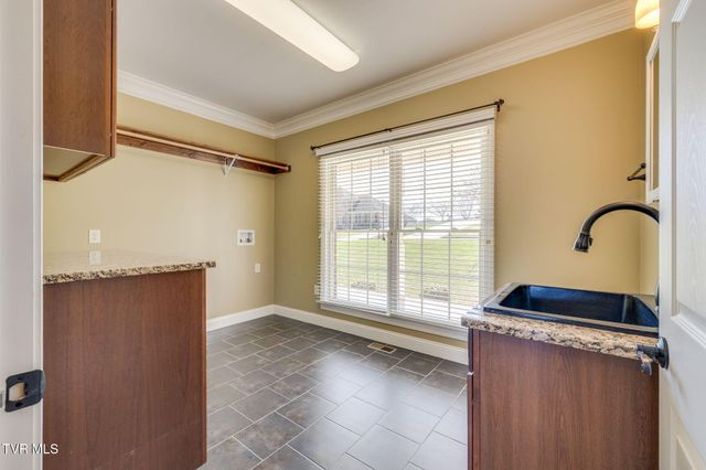 140 Sugarcane Lane, Blountville, TN 37617