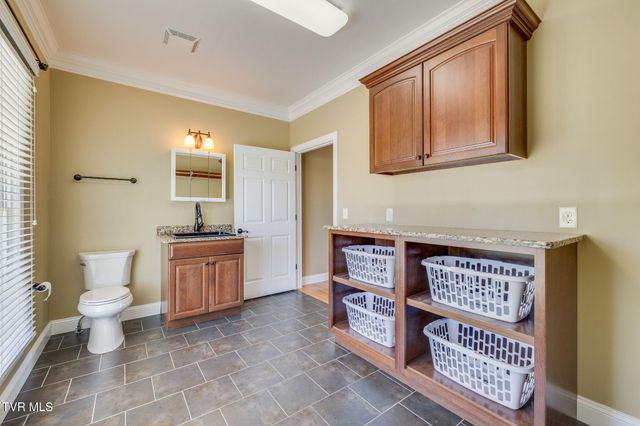 140 Sugarcane Lane, Blountville, TN 37617