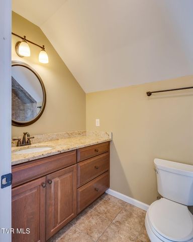 140 Sugarcane Lane, Blountville, TN 37617