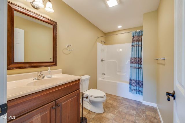 140 Sugarcane Lane, Blountville, TN 37617