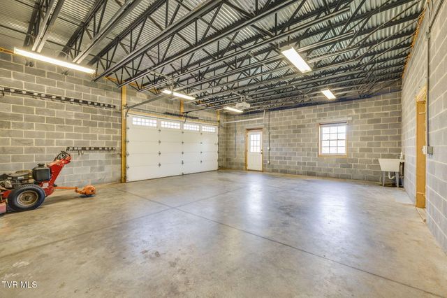 140 Sugarcane Lane, Blountville, TN 37617